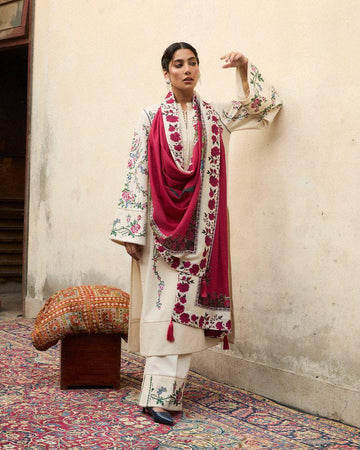 floral off white  - Embroidered Lawn 3 Piece